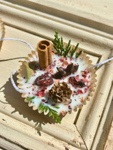 Load image into Gallery viewer, Natural Fire Starters Beautiful Gift or Favor: Cypress &amp; Bayberry / Plain