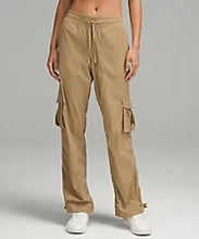Load image into Gallery viewer, Dance Studio Relaxed-Fit Mid-Rise Cargo Pant 31"