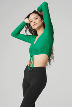 Load image into Gallery viewer, Alo Ribbed Cinch Cropped Long Sleeve